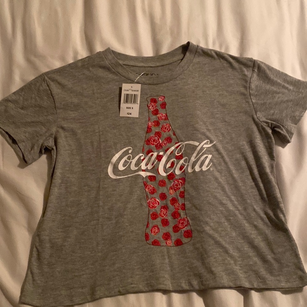 Cropped Coca Cola Tshirt NWT. Floral design bottle.